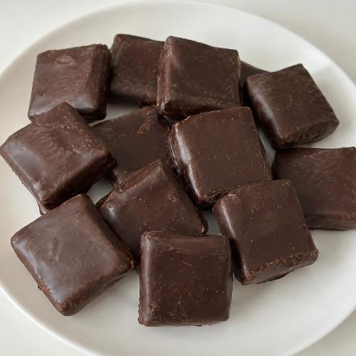 Paçoca Coberta com Chocolate 70% 100g Emporio Aurea