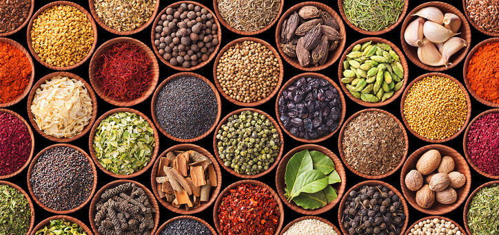 Produtos naturais: o que são e quais incluir na sua rotina?