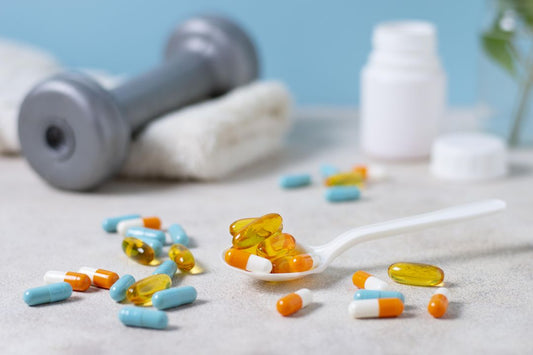 Suplementos e halteres para saúde e fitness