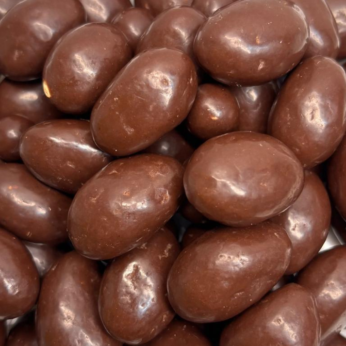 Castanha do Pará com Chocolate ao Leite 100g Emporio Aurea